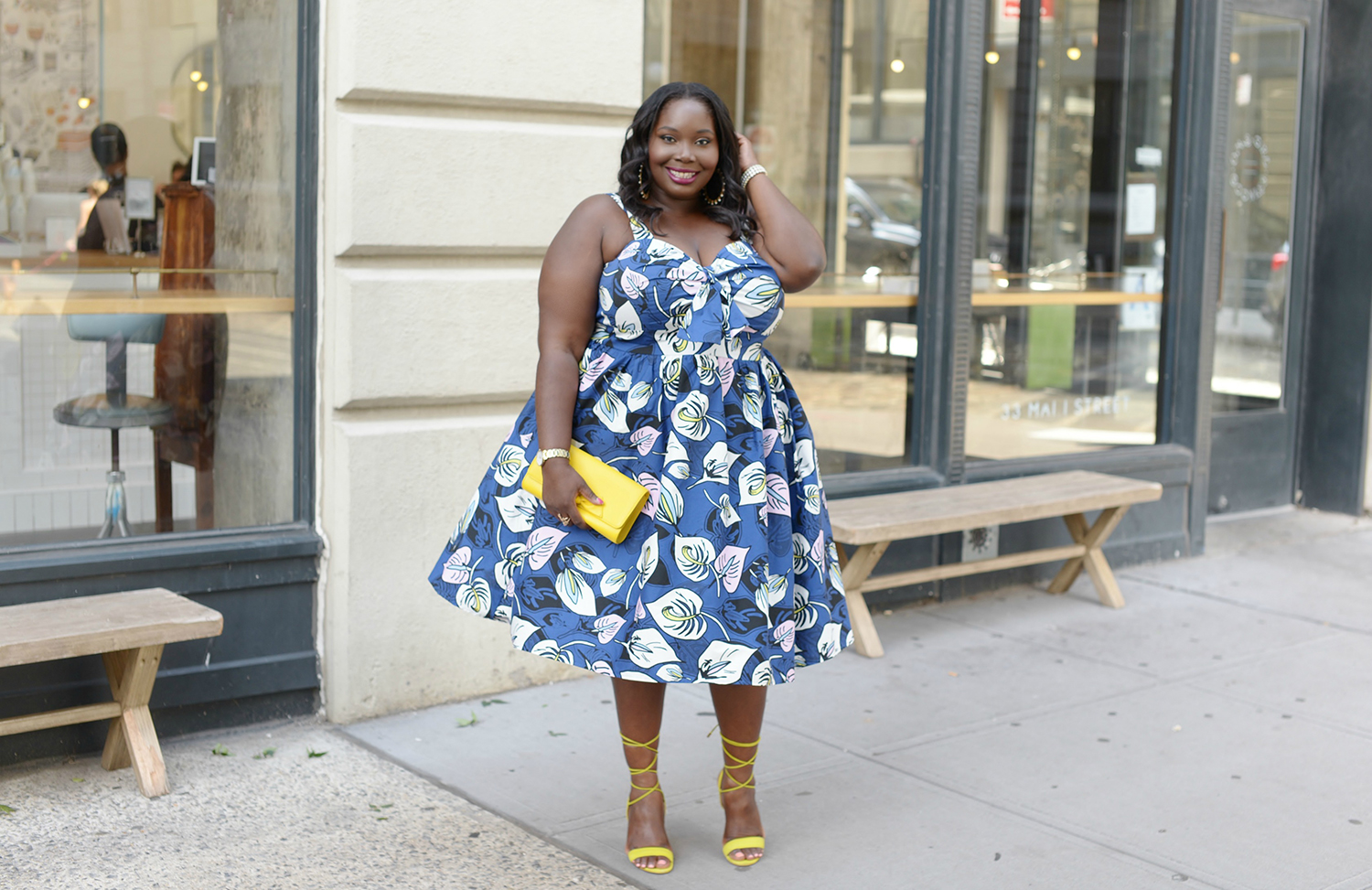 Blogger Feature – Stylish Curves