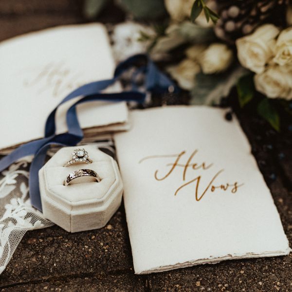 3 Ideas To Announce Your Elopement to Loved Ones