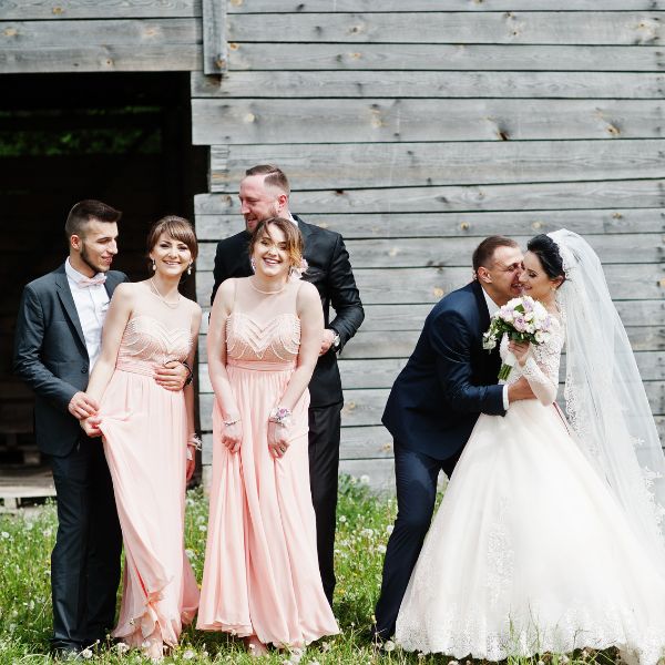 Country Lovers: Tips for the Perfect Barn Wedding